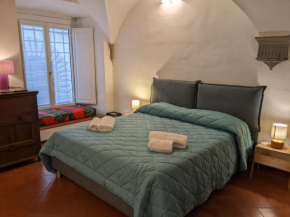 Miriam - Sweet Dreams in Florence